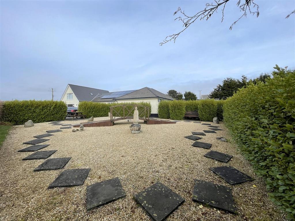 Garden 2.jpg