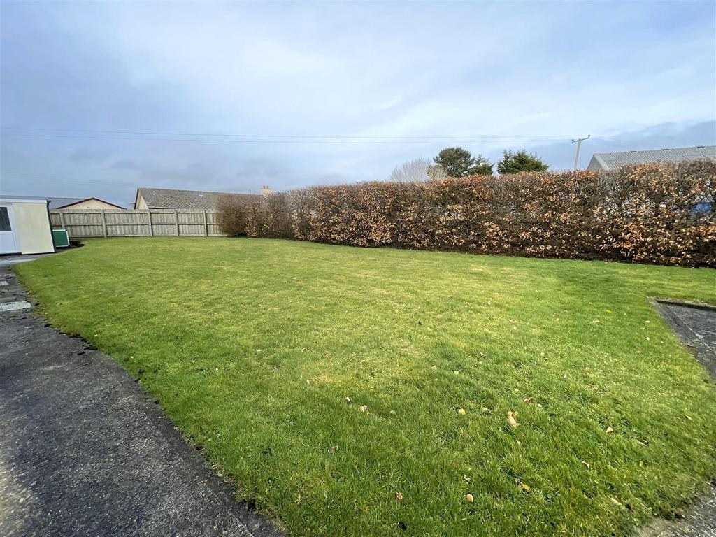 Garden 3.jpg