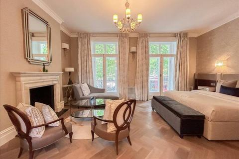 5 bedroom terraced house for sale, Thurloe Place, South Kensington, London