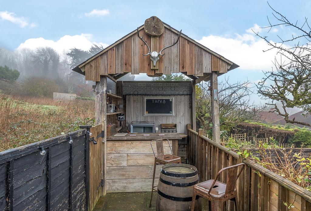 Garden Bar