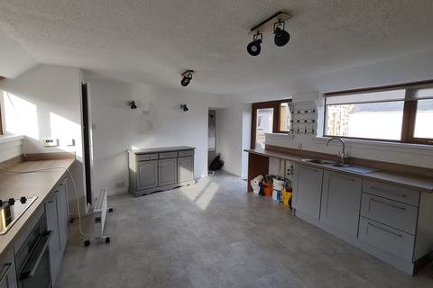 3 bedroom flat to rent, Culbert Street, Portsoy AB45