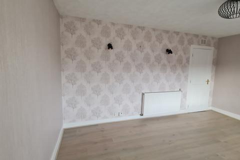 3 bedroom flat to rent, Culbert Street, Portsoy AB45