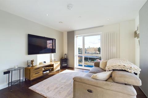 2 bedroom flat for sale, Delamere Road, Cheshunt