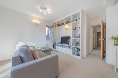 2 bedroom apartment for sale, Sidcup Road, London