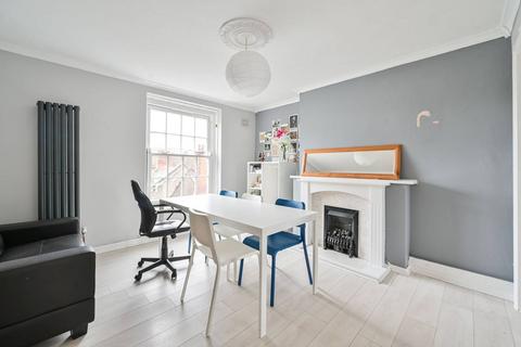 2 bedroom flat for sale, Climsland House, Waterloo, London, SE1