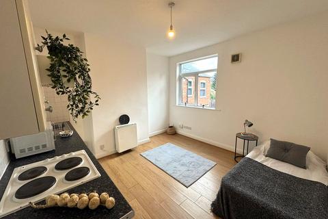 1 bedroom bedsit to rent, Richmond Avenue, Leicester LE2