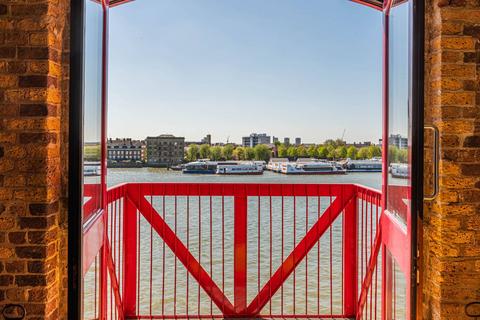 3 bedroom flat for sale, Execution Dock, E1W, Wapping, London, E1W