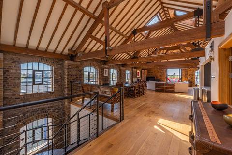 3 bedroom flat for sale, Execution Dock, E1W, Wapping, London, E1W