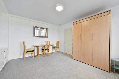 Studio for sale, Langford Court, St John's Wood, London, NW8