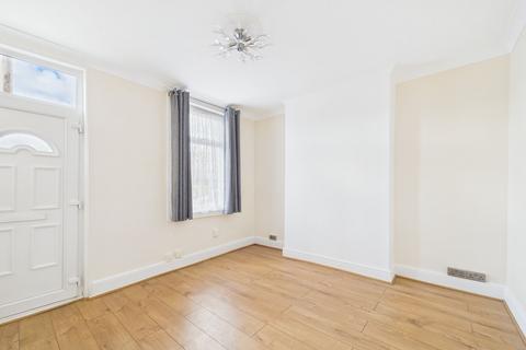 97 Cinderhill Road, Nottingham, NG6 8RE