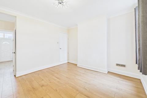 97 Cinderhill Road, Nottingham, NG6 8RE