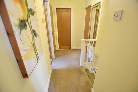 7 Cardiff Avenue, New Waltham, Grimsby, DN36 4QD