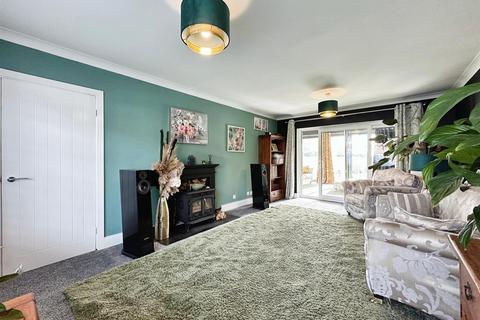 9 Greens Lane, Wawne, Hull, HU7 5XT