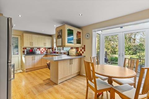 3 Alders View Drive, East Grinstead, RH19 2DN