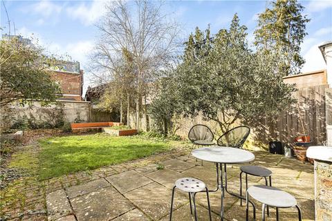 4 bedroom terraced house for sale, Cranwich Road, London, N16