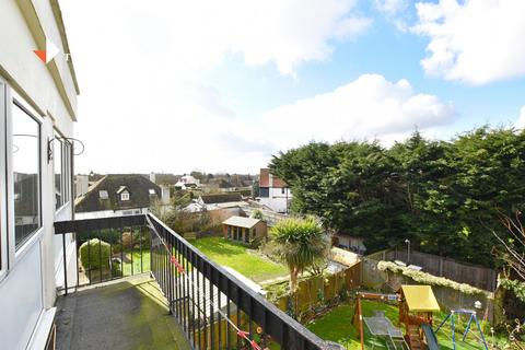 2 bedroom flat for sale, Cheryl Court, Uplands Road, Clacton-on-Sea