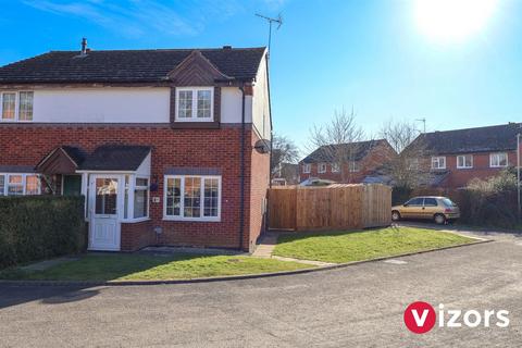 3 bedroom semi-detached house for sale, Plover Close, Alcester