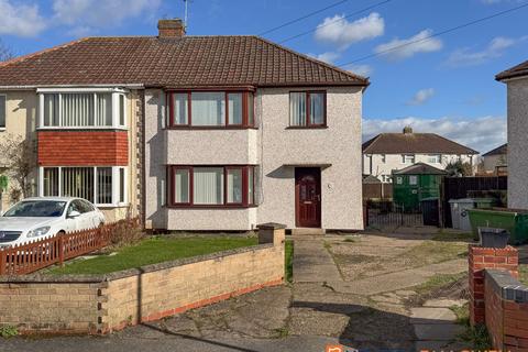 3 bedroom semi-detached house for sale, Churchill Drive, Newark NG24