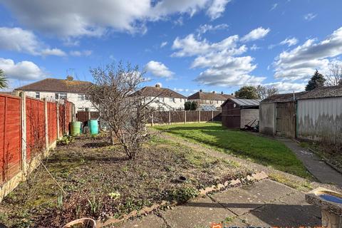 3 bedroom semi-detached house for sale, Churchill Drive, Newark NG24