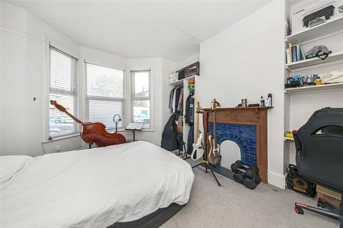 2 bedroom apartment for sale, Avignon Road, Brockley, SE4