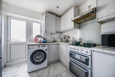 83 Brookdene Road, London, SE18 1EH