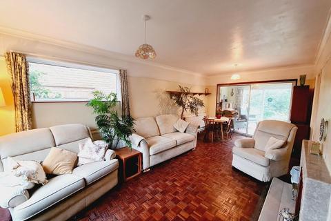 3 bedroom detached house for sale, Norwood Road, Effingham KT24