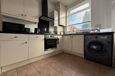 2 bedroom end of terrace house for sale, Holly Road, Rowley Regis