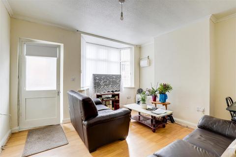 2 bedroom end of terrace house for sale, Holland Street, Hyson Green NG7
