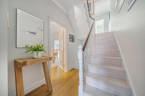 27 Tudor Road, Kingston Upon Thames, KT2 6AS