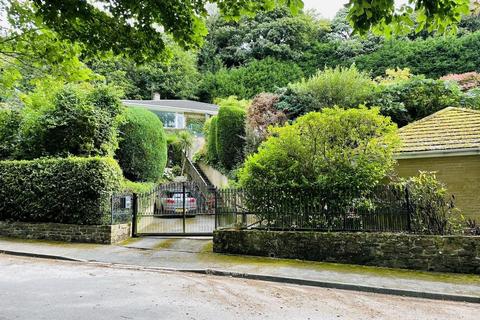 4 bedroom detached house for sale, Lamb Hall Road, Huddersfield HD3