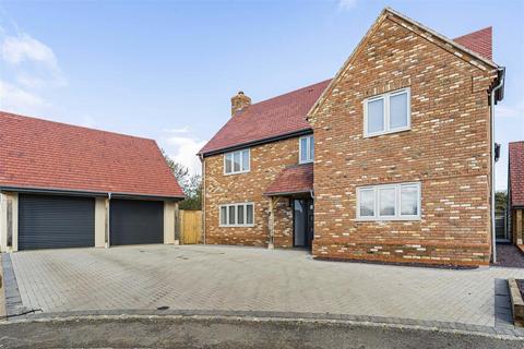 5 bedroom detached house for sale, Home Farm Close, Ambrosden, Bicester