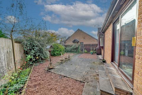 2 bedroom detached bungalow for sale, Fingerpost Drive, Pelsall, Walsall WS3