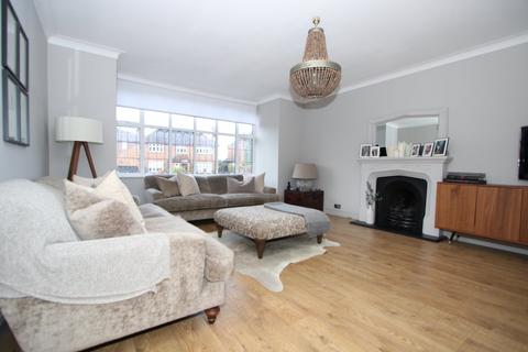 51 Shawfield Park, Bromley, BR1 2NQ