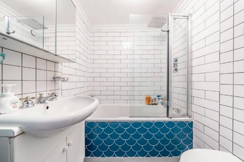 1 bedroom flat for sale, Beaumont Walk, Belsize Park