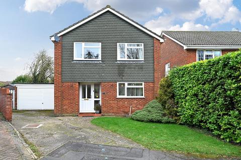 4 bedroom detached house for sale, Rainbow Close, Basingstoke RG24