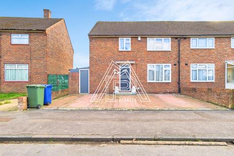 3 bedroom semi-detached house for sale, Fairham Avenue, South Ockendon, Essex, RM15