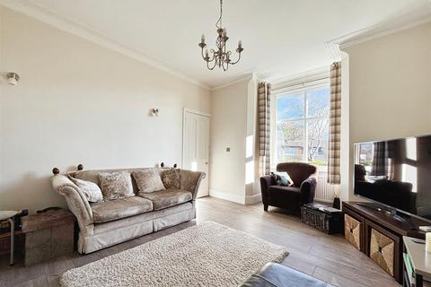 14 Leeds Road, Eccleshill, Bradford, BD2 3BD