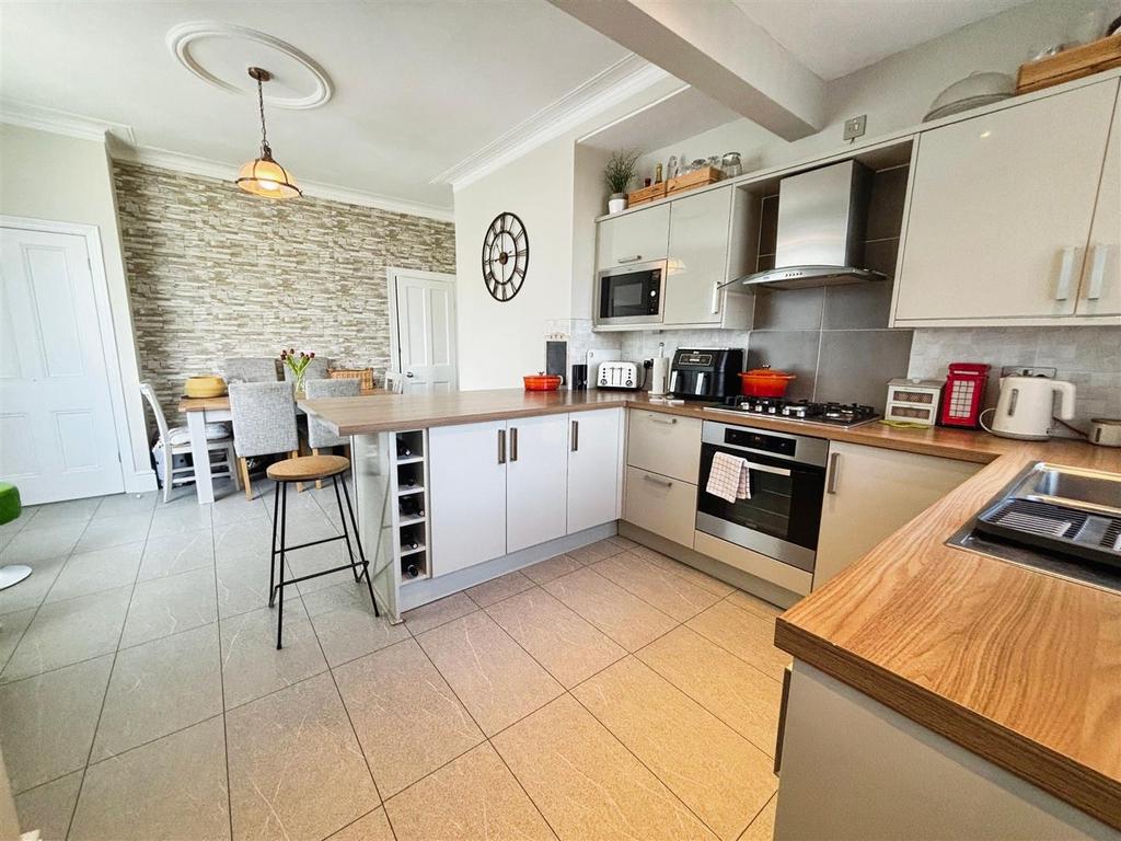 Dining Kitchen