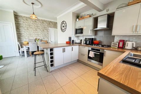 14 Leeds Road, Eccleshill, Bradford, BD2 3BD