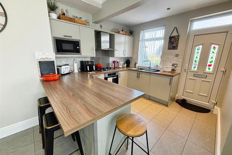 14 Leeds Road, Eccleshill, Bradford, BD2 3BD