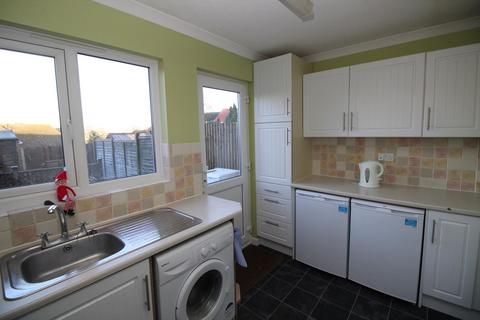 2 bedroom house to rent, Sissinghurst Close, Pound Hill, Crawley, West Sussex. RH10 7FX