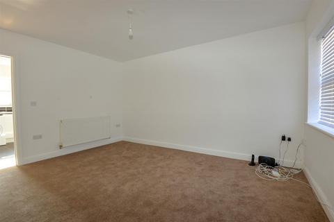 3 bedroom terraced house to rent, Ashleigh Mews, Ashleigh Terrace, Bridgwater TA6