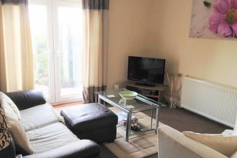 3 bedroom end of terrace house to rent, Walkley