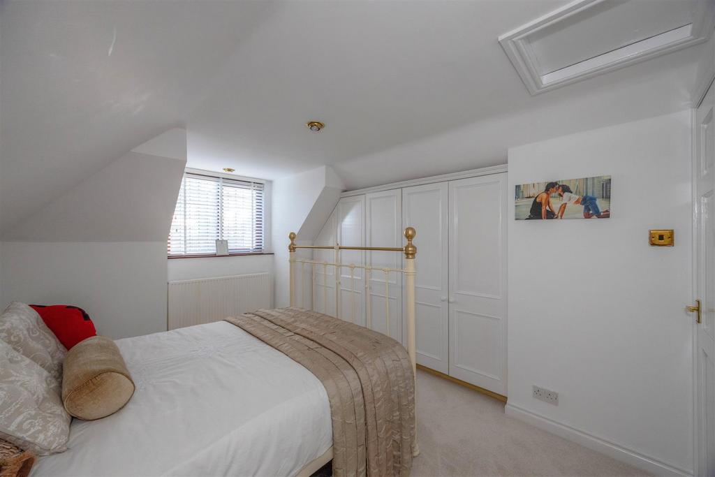 0 J0 A3317.jpg