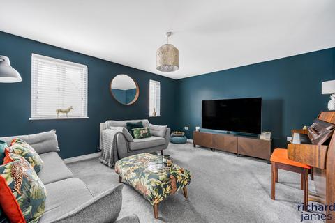 2b Dragonfly Road, Swindon, SN3 4ET