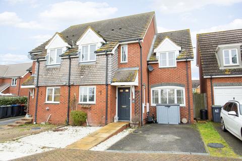 4 bedroom semi-detached house for sale, Thistle Drive, Whitstable, CT5