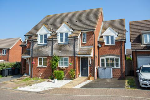 4 bedroom semi-detached house for sale, Thistle Drive, Whitstable, CT5
