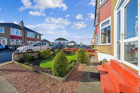 102 Hillview Drive, Clarkston, Glasgow, G76 7JD