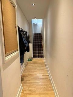 4 bedroom maisonette to rent, Byron Place, Bristol BS8