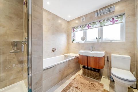 19 Monks Drive, London, W3 0EG